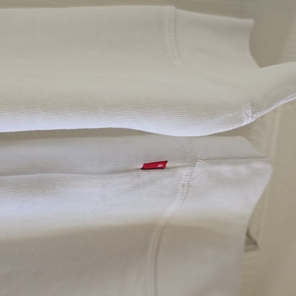 LEVI'S BRAND SIGNATURE WOMENS LONG SLEEVES WHITE SWEATSHIRT LARGE - Picture 6 of 15